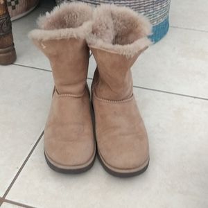 Ugg classic cuff short boot